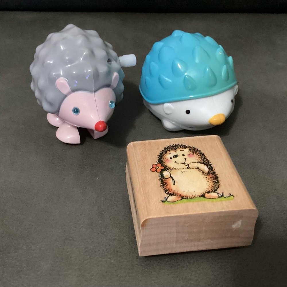 2 Vintage Hedgehog Collecters Toys, with a Rubber Stamp - Picture 1 of 7